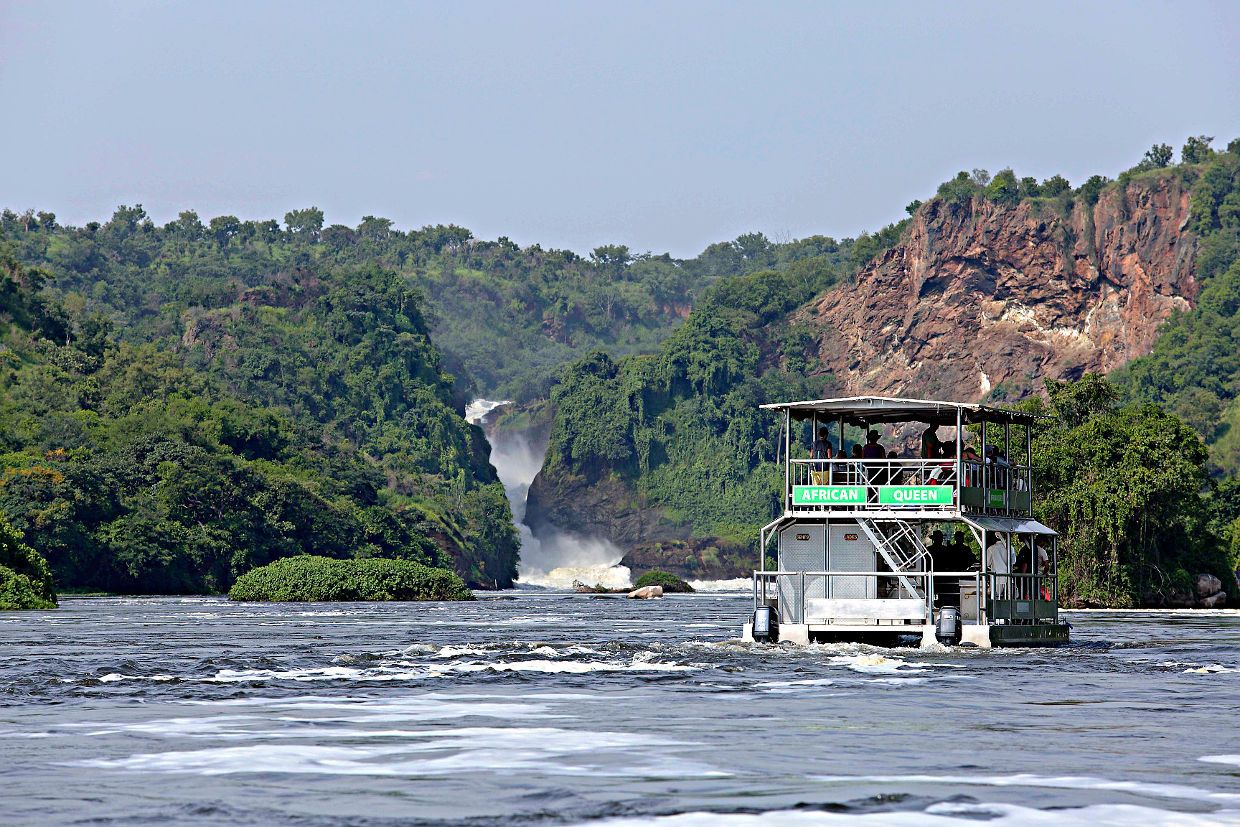 Boat cruise on the Victoria Nile below Murchison Falls
